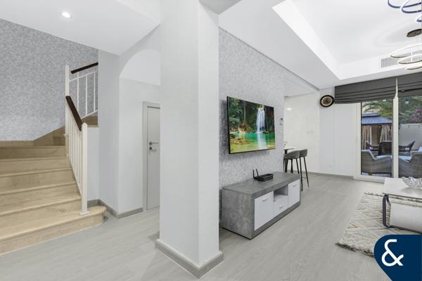 Upgraded | Furnished 4M | Private Pool